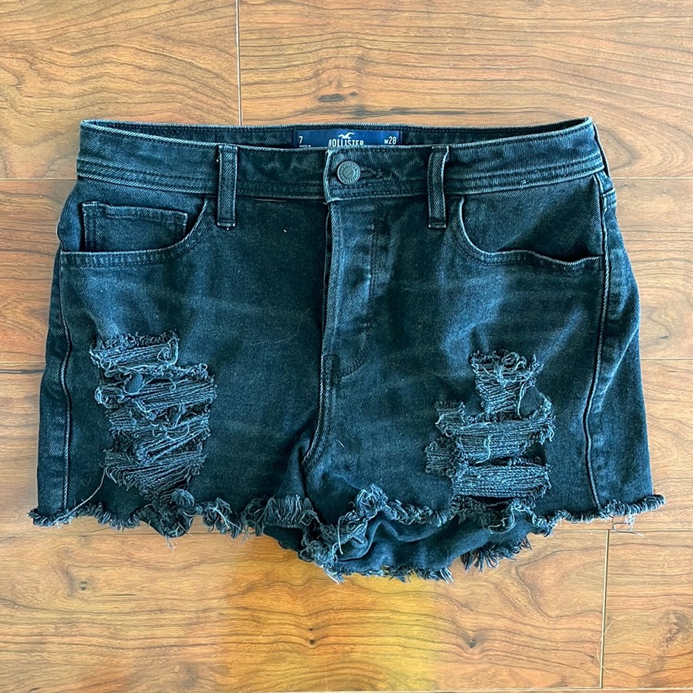 Hollister Black Curvy High Rise Mom Jeans Shorts 3 Vintage Stretch